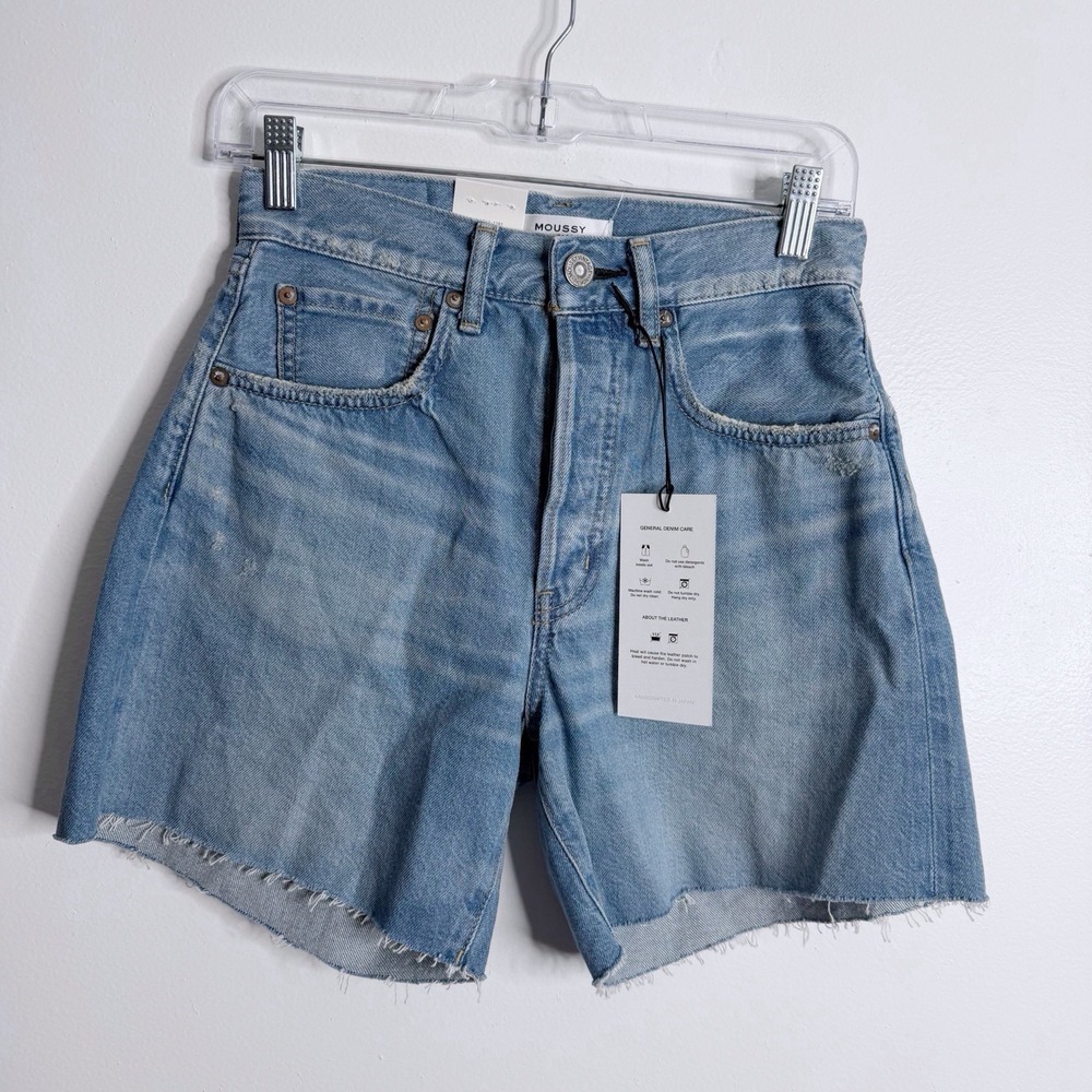NWT Moussy Vintage Harbeson Denim Long Short Blue Size 24 High Rise Cut Offs - Picture 2 of 8